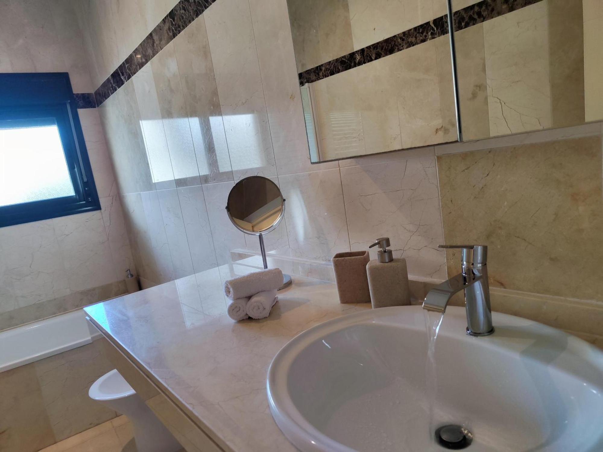 Luxury Duplex Infinity Pool Ehhouse Διαμέρισμα Εστεπόνα Εξωτερικό φωτογραφία